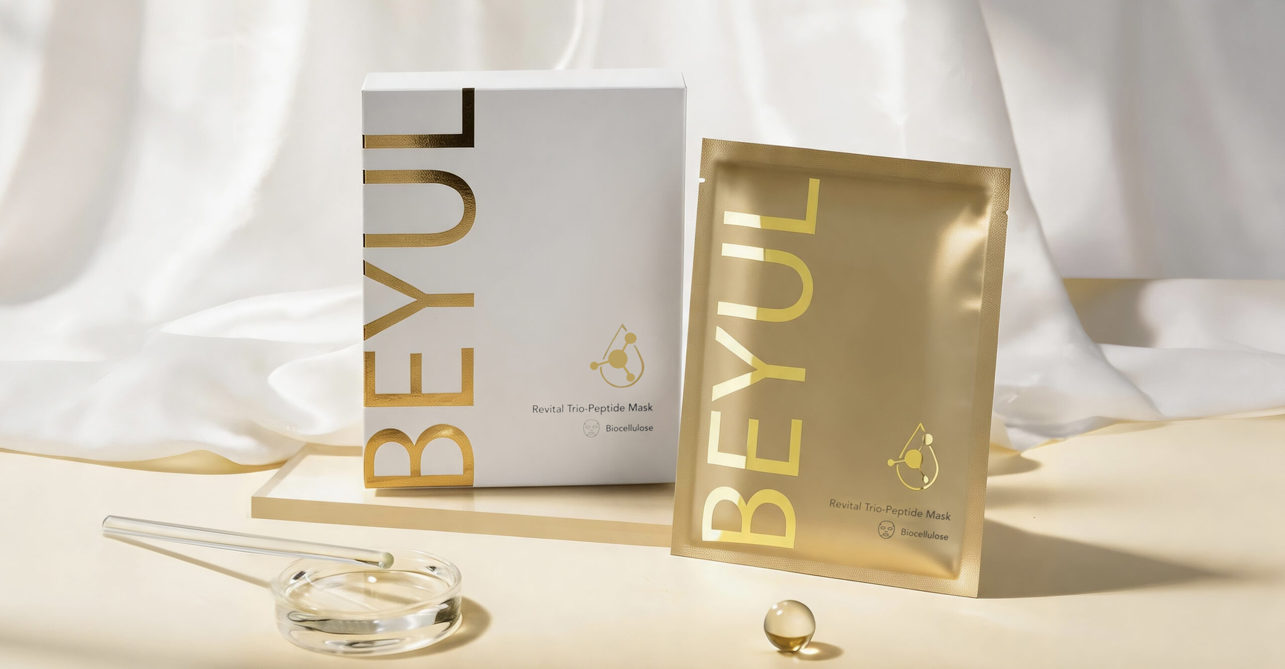 High-quality product packaging for beauty products, showcasing sleek design and branding.